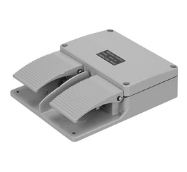 Przełącznik nożny podwójny 2x ON-(ON) 10A 380V PN19