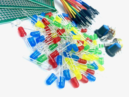 Zestaw podstawowych części elektronicznych do nauki elektroniki 830 szt