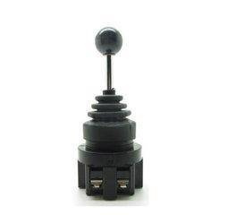 Przełącznik joystick 4 pozycje 2x (ON)-OFF-(ON) monostabilny 10A 250V 30mm