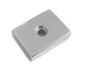 Magnes neodymowy prostokątny 39x29x4mm z otworem 11mm/5mm