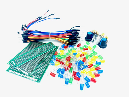 Zestaw podstawowych części elektronicznych do nauki elektroniki 830 szt