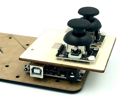 ZESTAW RAMIĘ RAMIE ROBOTA 2x joystick + Moduł sterujący UNO