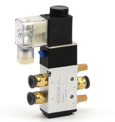 Elektrozawór 230V 4V210-08 0.15~0.8MPa ze złączami