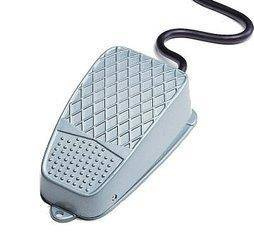 Przełącznik nożny ON-(ON) 10A 250V z przewodemPN09