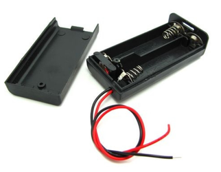 Koszyk na 2 bat. AA 1.5V z pokrywką i wyłącznikiem