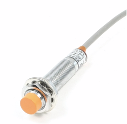 Czujnik indukcyjny PNP LJ12A3-4-Z/BY 4mm