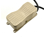 Przełącznik nożny (ON)-OFF-(ON) 10A 250V,bez osłony, z przewodem PN11